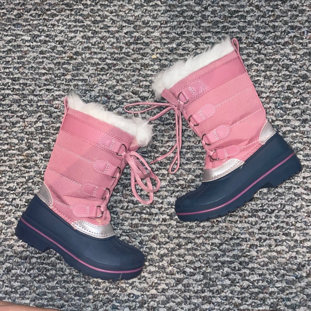 Wonder Nation girls snow boots 12